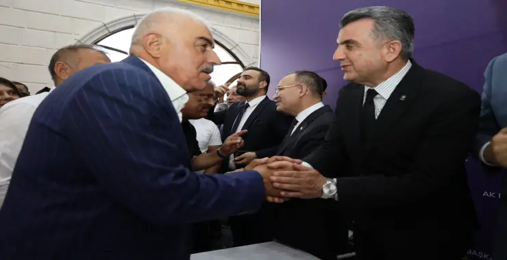 AK Parti’de Bayramlaşma