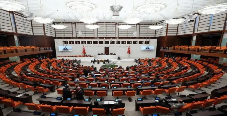 Özgür Özel ve Tuncay Özkan hakkında dokunulmazlık fezlekesi