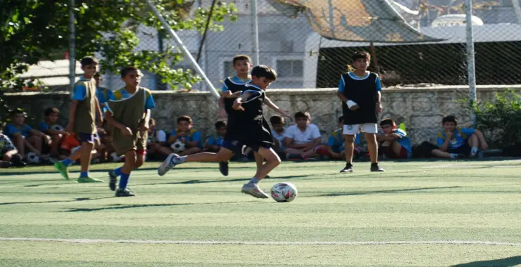 HALİLİYE’DE YAZ FUTBOL KURSU ÇOCUKLARIN GÖZDESİ OLDU