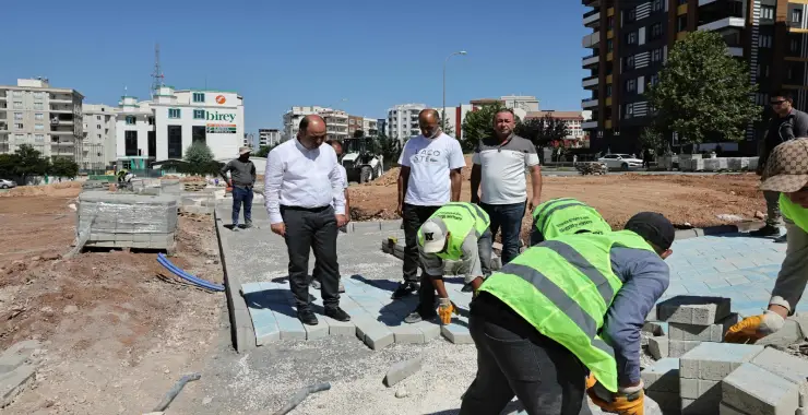KARAKÖPRÜ YENİ PARKLARLA YEŞİLLENİYOR