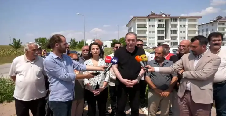Demirtaş’ı ziyaret eden DEM Parti:Serbest olmalılar, bu süreçte onlara ihtiyacımız var