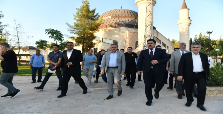 VALİ ŞILDAK EYYÜP NEBİ’DE İNCELEMEDE BULUNDU