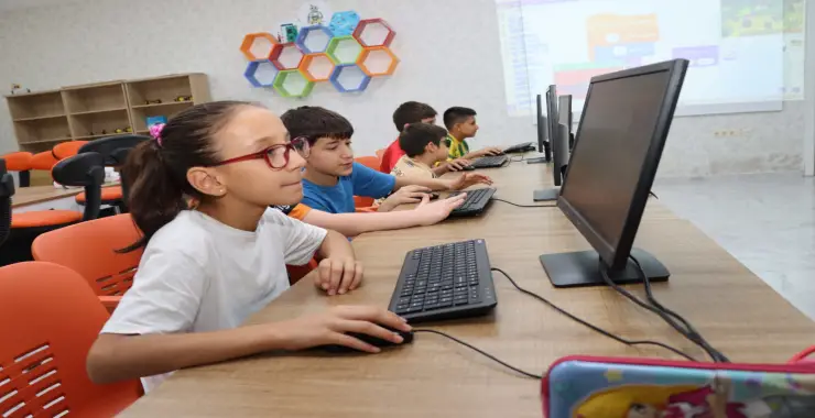 KARAKÖPRÜ’DE ROBOTİK KODLAMA EĞİTİMİ