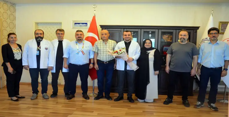 Mehmet Akif İnan Hastanesi’nde Bir İlk: İlk Acil Tıp Uzmanı Mezun Oldu