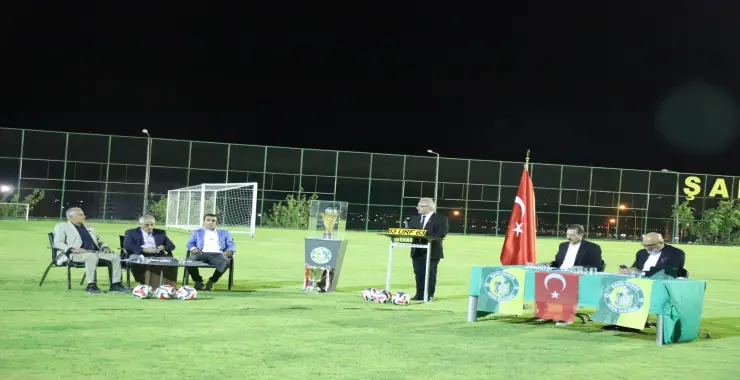 Şanlı Kulübe çirkin plaka oyunu!