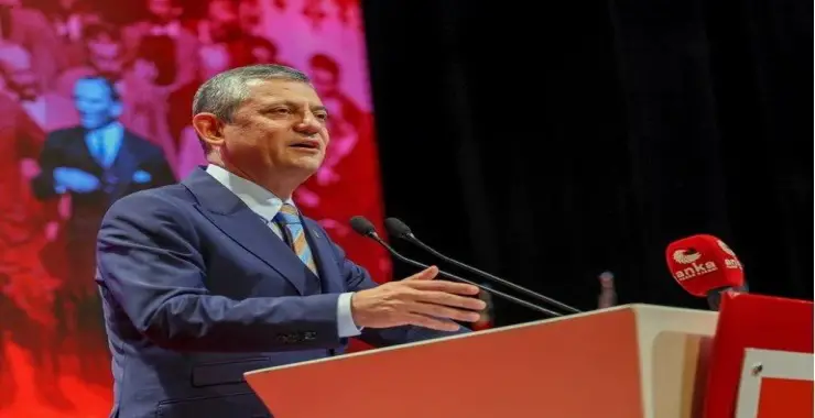 Özgür Özel: Biz bu mücadelede cesaret ve kararlılıkla yürüyoruz