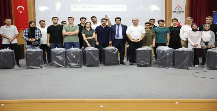 KARAKÖPRÜ BELEDİYESİ’NDEN ÜNİVERSİTELİ GENÇLERE ANLAMLI DESTEK