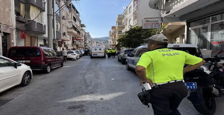 İzmir’de karakola silahlı saldırı: İki polis şehit