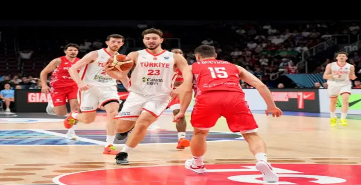 12 Dev Adam Tarih Yazdı