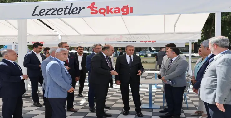 VALİ ŞILDAK’TAN LEZZETLER SOKAĞI’NA ZİYARET