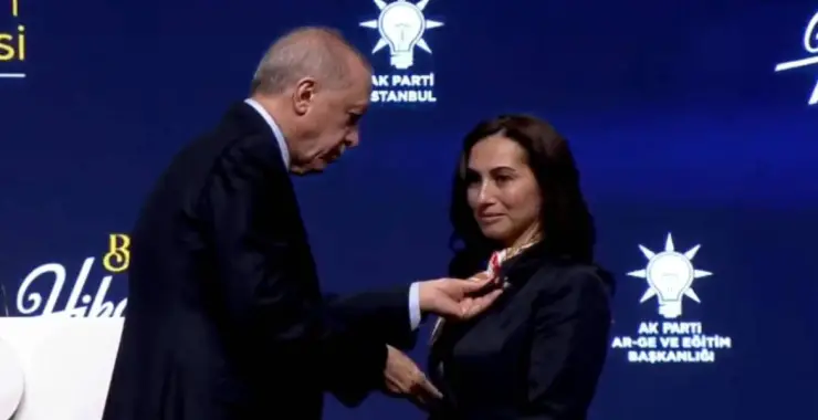 CHP’den istifa etti AK Partii’ye geçti