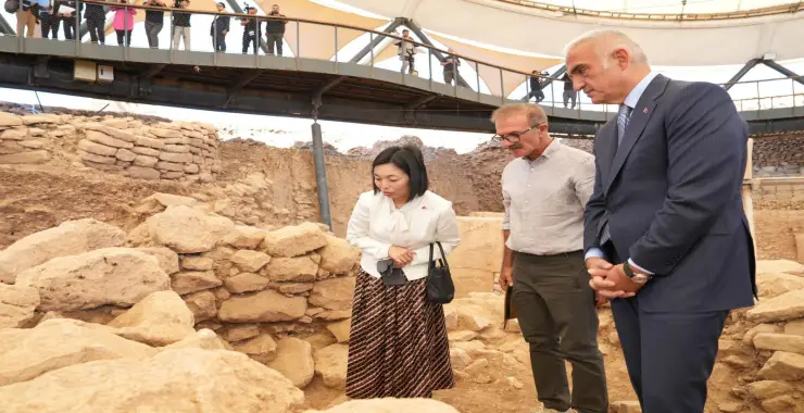 Göbeklitepe’de Neolitik Çağa ışık tutacak insan heykeli bulundu