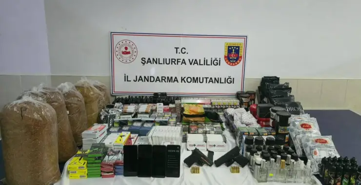 JANDARMA ÇOK SAYIDA KAÇAK ELEKTRONİK ÜRÜN ELE GEÇİRDİ