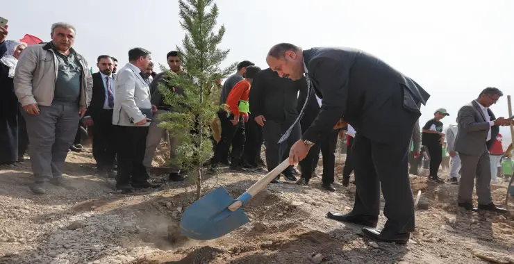 MİLLİ AĞAÇLANDIRMA GÜNÜNDE FİDANLAR TOPRAKLA BULUŞTU