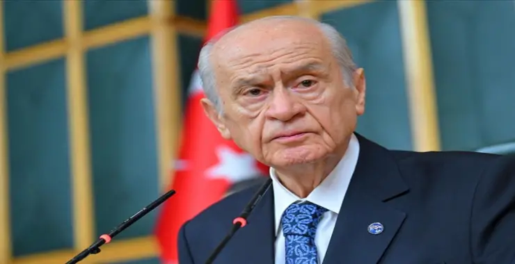 Devlet Bahçeli’den CHP’ye: Türkiye’nin en önemli sorununun çözümünde kaçak güreştiler