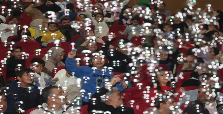 KARAKÖPRÜ BELEDİYESİNDEN ÇOCUKLARA UNUTULMAZ “BUBBLE SHOW” ETKİNLİĞİ