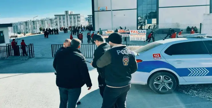 URFA POLİSİNDEN OKUL ÇEVRESİNDE DENETİM 