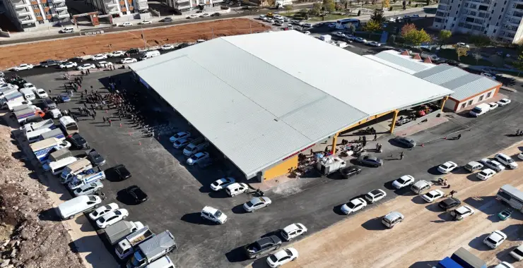 SEYRANTEPE’YE MODERN SEMT PAZARI VE KOMPLEKS KAZANDIRILDI