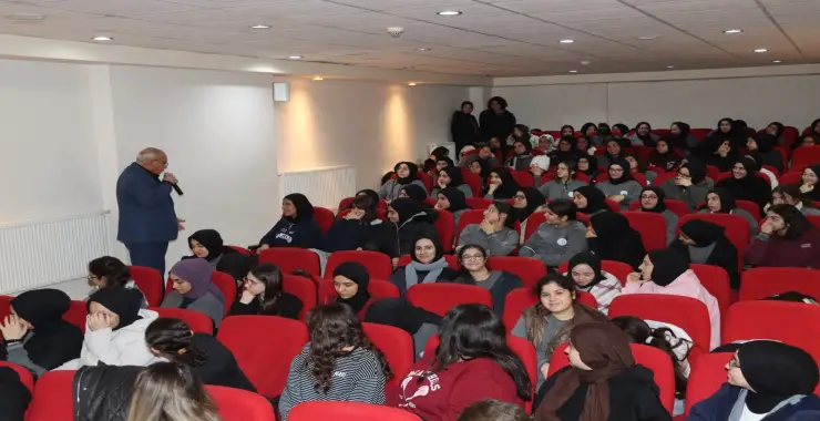 KARAKÖPRÜ’DE “ZARARLI ALIŞKANLIKLAR VE ÖFKE KONTROLÜ” SEMİNERİ