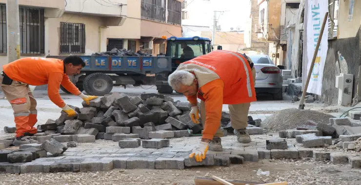 HALİLİYE BELEDİYESİ 13 EKİP İLE SAHADA