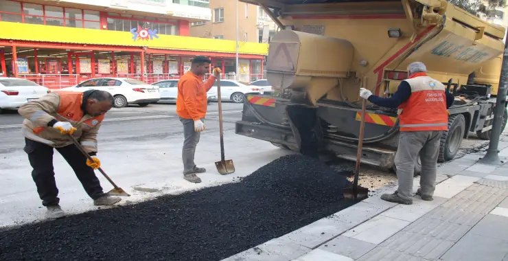 HALİLİYE’DE EKİPLER SAHADA, YOLLAR YENİLENİYOR