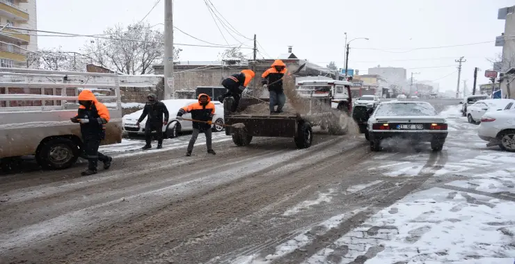 Hilvan’da Karla Mücadele Çalışmaları