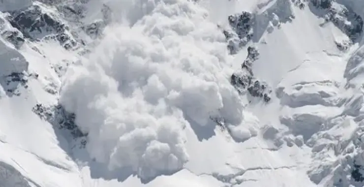 Van’da iki mahalleye çığ düştü