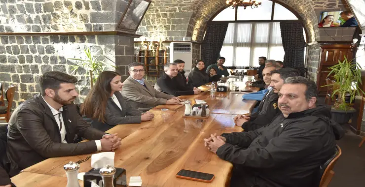 Başkan Bucak gazetecilerle bir araya geldi