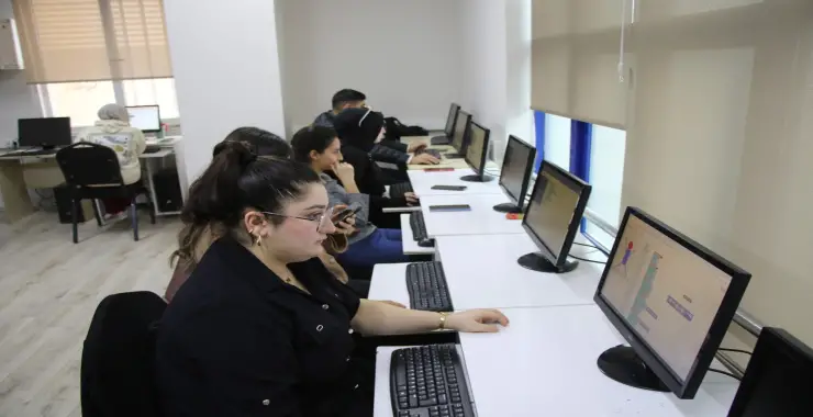 HALİLİYE’DE TEKNOLOJİ HAMLESİ: GENÇLER YARINLARA HAZIRLANIYOR