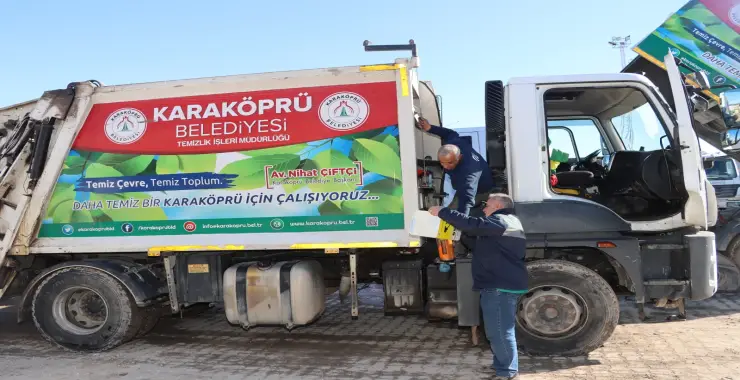 KARAKÖPRÜ’DE ARAÇ BAKIMLARI BELEDİYENİN KENDİ İMKÂNLARIYLA YAPILIYOR