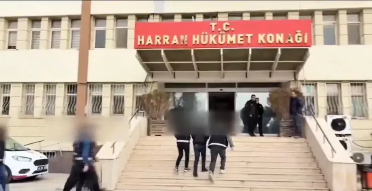 TELEFON DOLANDIRICILARINA OPERASYON: 3 TUTUKLAMA