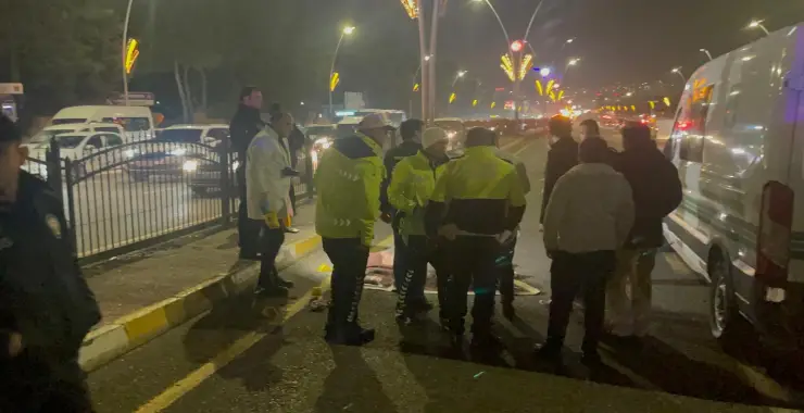 Karşıya Geçmek İstedi, Hayatını Kaybetti