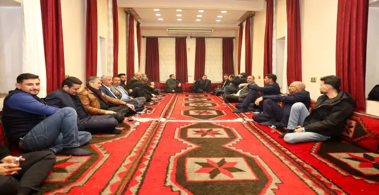 BAŞKAN ÖZYAVUZ İL BAŞKANI MAHMUT GÜNEŞ VE BELEDİYE MECLİS ÜYELERİNİ İFTARDA AĞIRLADI 