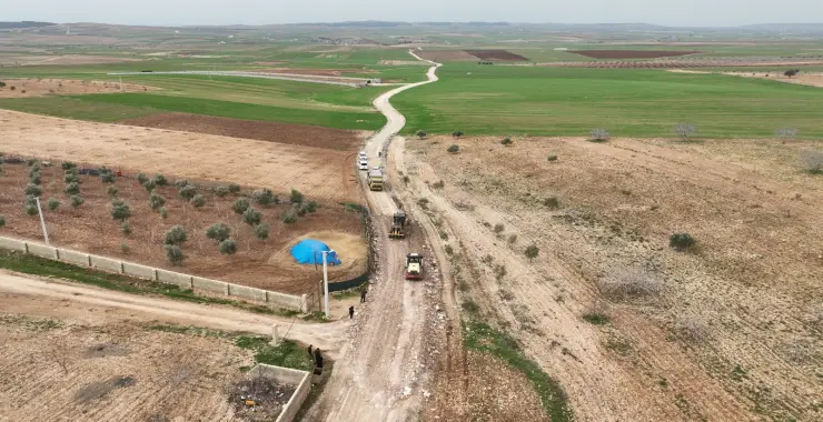 HALİLİYE’DE 4 KİLOMETRELİK YOL DAHA GÜVENLİ HALE GETİRİLİYOR