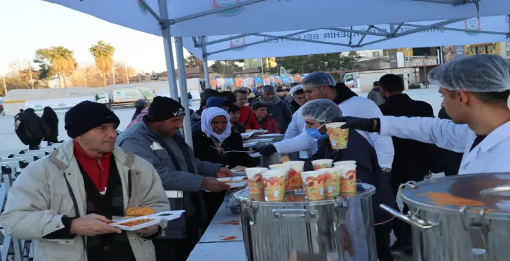 BÜYÜKŞEHİR’DEN İFTAR ÇADIRI