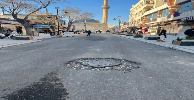 ŞUSKİ ŞAŞIRTMADI, KÖSTEK OLMAYA DEVAM