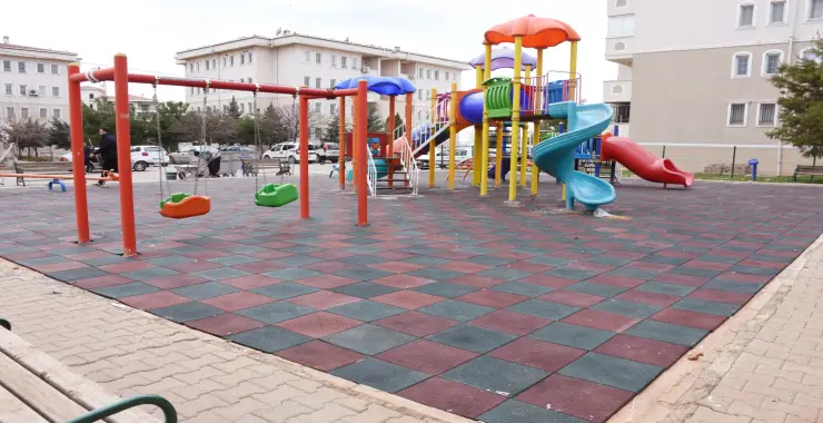 Hilvan Belediyesi’nden Güvenli Parklar