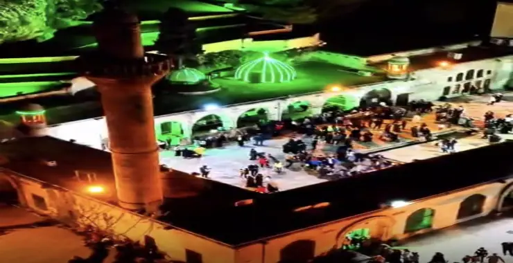 Peygamberler şehrinde Kadir Gecesi coşkusu