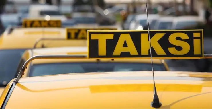 Kiracılara vergi çıktı. Esnaf ne yapacağını şaşırdı, plakalar iade ediliyor