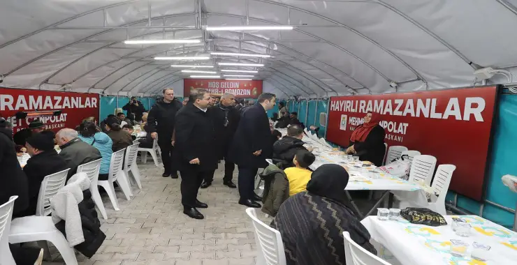 BAŞKAN CANPOLAT VE VEKİL EYYÜPOĞLU, RAMAZAN’IN SON İFTARINDA VATANDAŞLARLA BULUŞTU