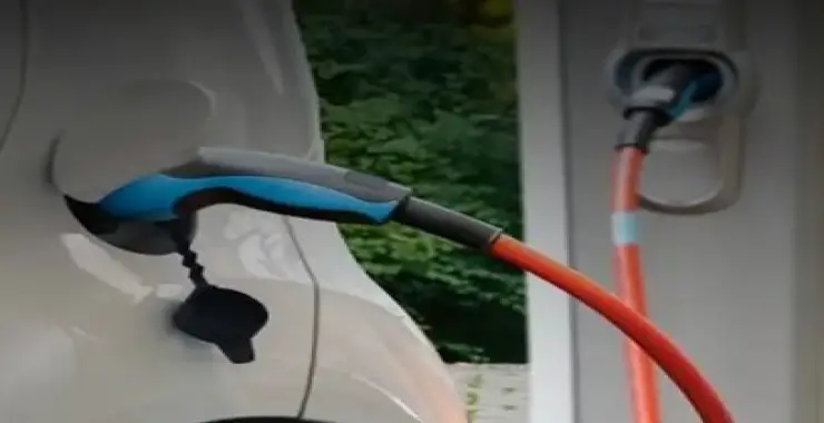 ELEKTRIKLI ARAÇ HIZMETLERINDE YENI DÜZENLEME