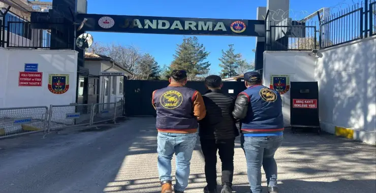Diyarbakır’da JASAT Operasyonu: 111 Aranan Şahıs Yakalandı