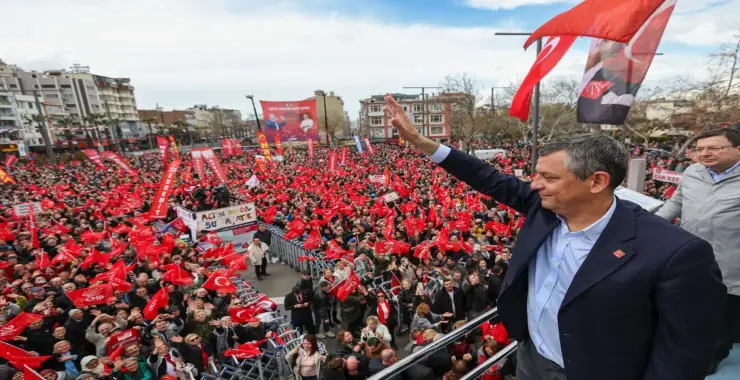 Özgür Özel: Ya hep birlikte başaracağız ya hepimiz perişan olacağız