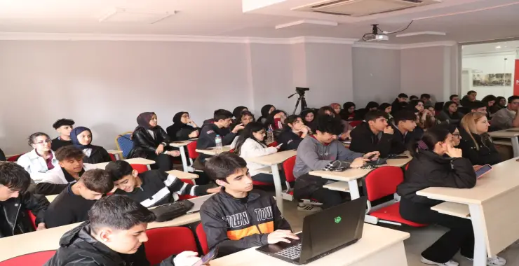 BÜYÜKŞEHİR’DEN GENÇLERE GELECEK ODAKLI EĞİTİM HAMLESİ