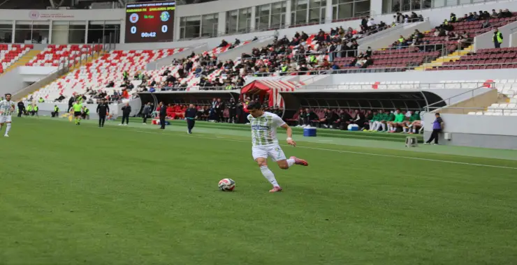 Şanlıurfaspor, 8 Hafta Sonra Deplasmanda Kazandı