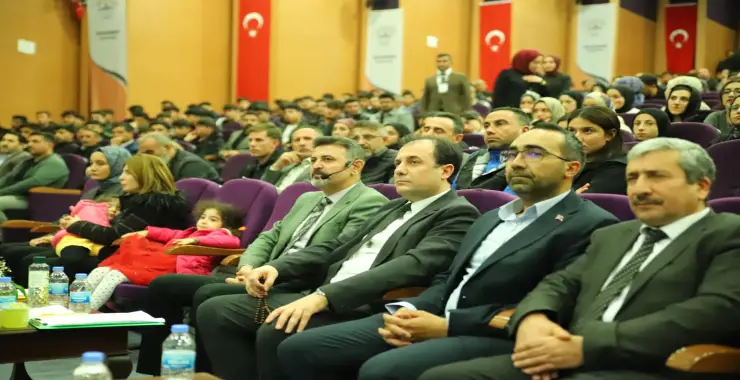 Siverek’te “Sınav Kaygısından Başarıya” Konferansı Düzenlendi