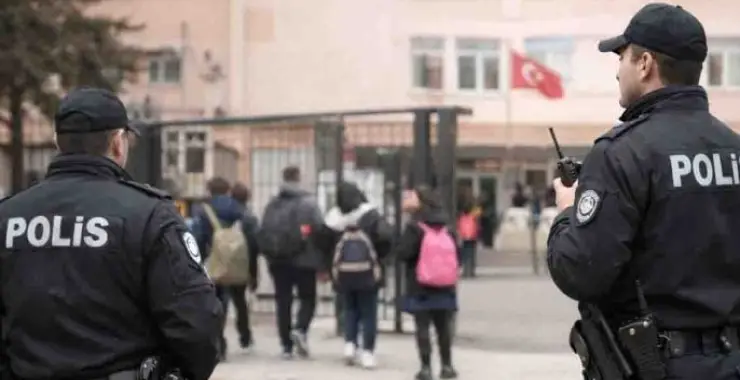 Ders Saatinde Vatandaşların Okullara Girişi Yasak Olacak