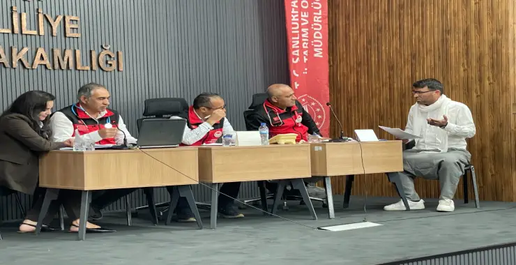 DÜNYA VETERİNERLER GÜNÜ TİYATRO İLE KUTLANDI