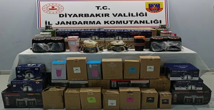 Diyarbakır’da Dev Operasyon: Binlerce Kaçak Ürün Ele Geçirildi