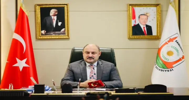 Gülpınar, Fedakârlığıyla Geleceğimizi İnşa Eden Tüm Annelerimizin Anneler Günü Kutlu Olsun
